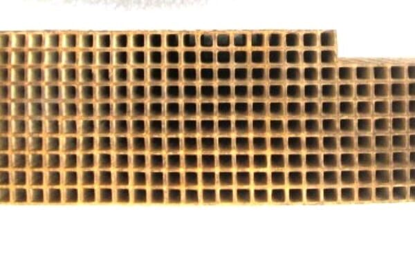 990 065 57615.jpg